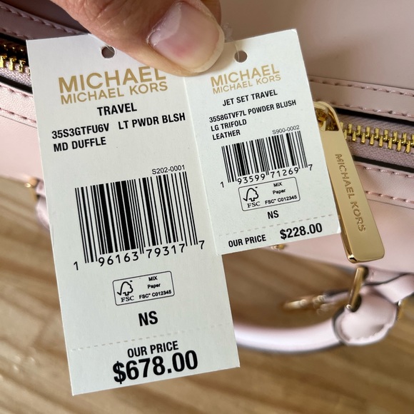 🌼Michael Kors Set - Picture 6 of 16